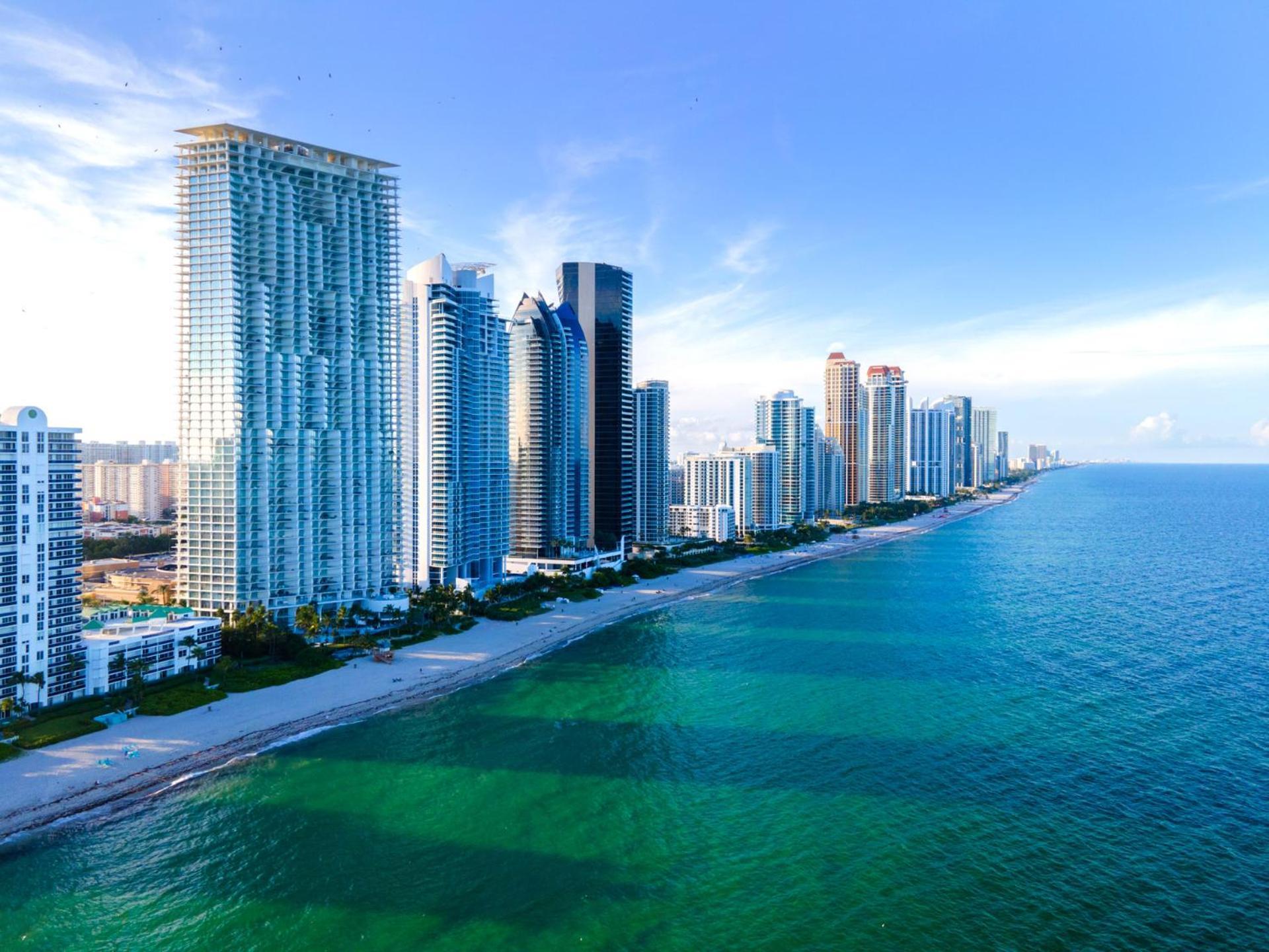 Le Cartier Apartments Sunny Isles Sunny Isles Beach Exterior photo